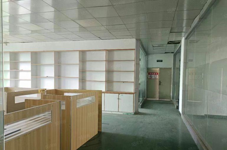 水口湖滨 工业园三楼390平租金4000元 好招工有货梯