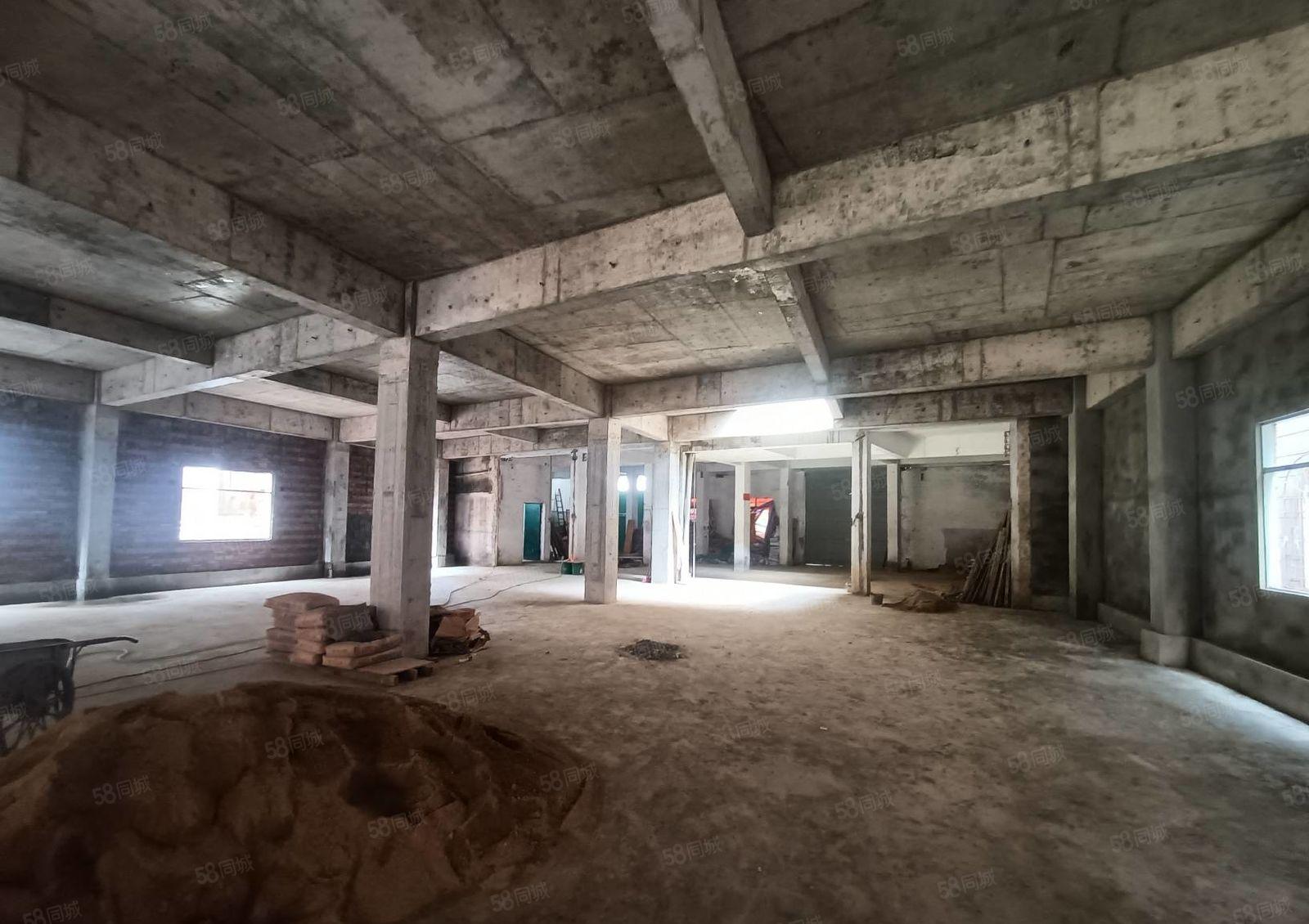 10元江北望江两层楼房1400平方出租，一楼面积800平方