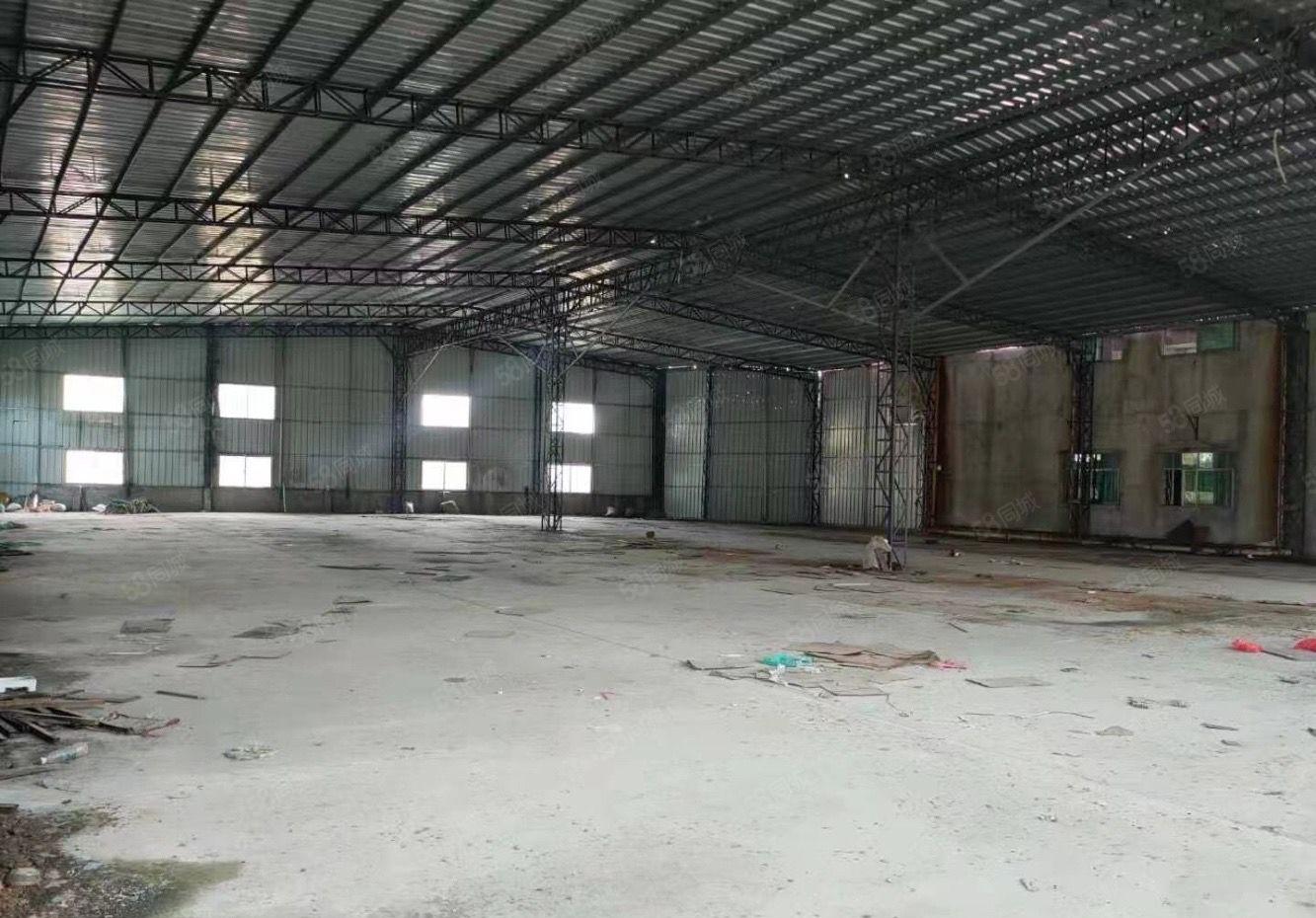 三栋高速出口附近独院钢构厂房单层900平方