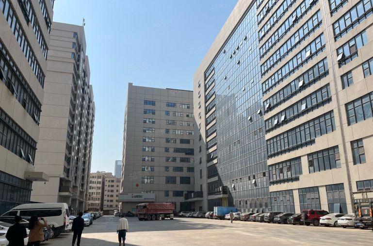 八块东江高新科技开发区楼上现成装修2000平办公室厂房出租！