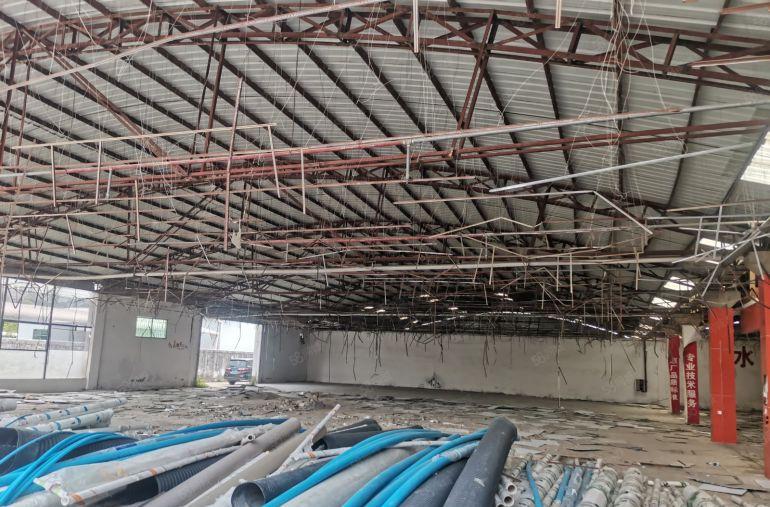 水口中心地段龙湖大道边，1000平米5000平米可分租