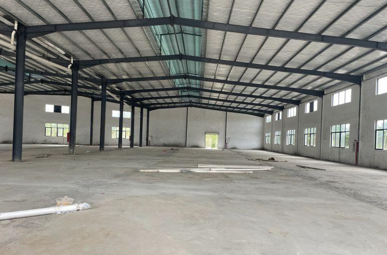 小金口独门独院钢构2000平 空地大  好进大车