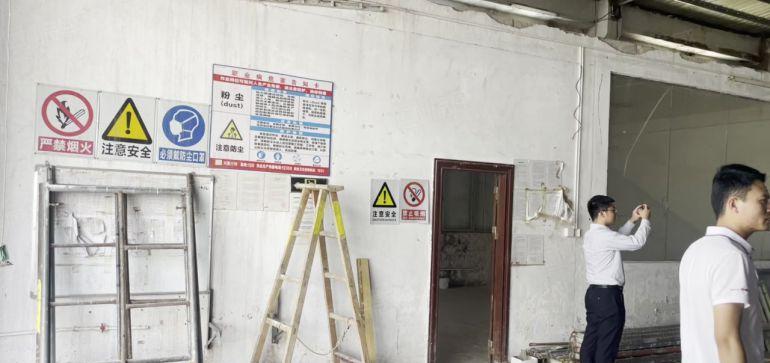 小金口单一层钢构厂房1000平低价出租，空地大，好进车