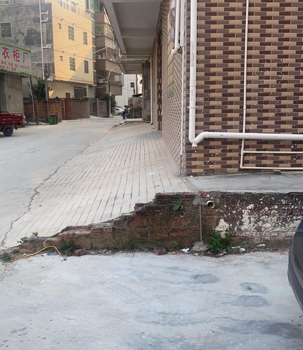 惠博大道旁全新250平楼房出租！带三箱电