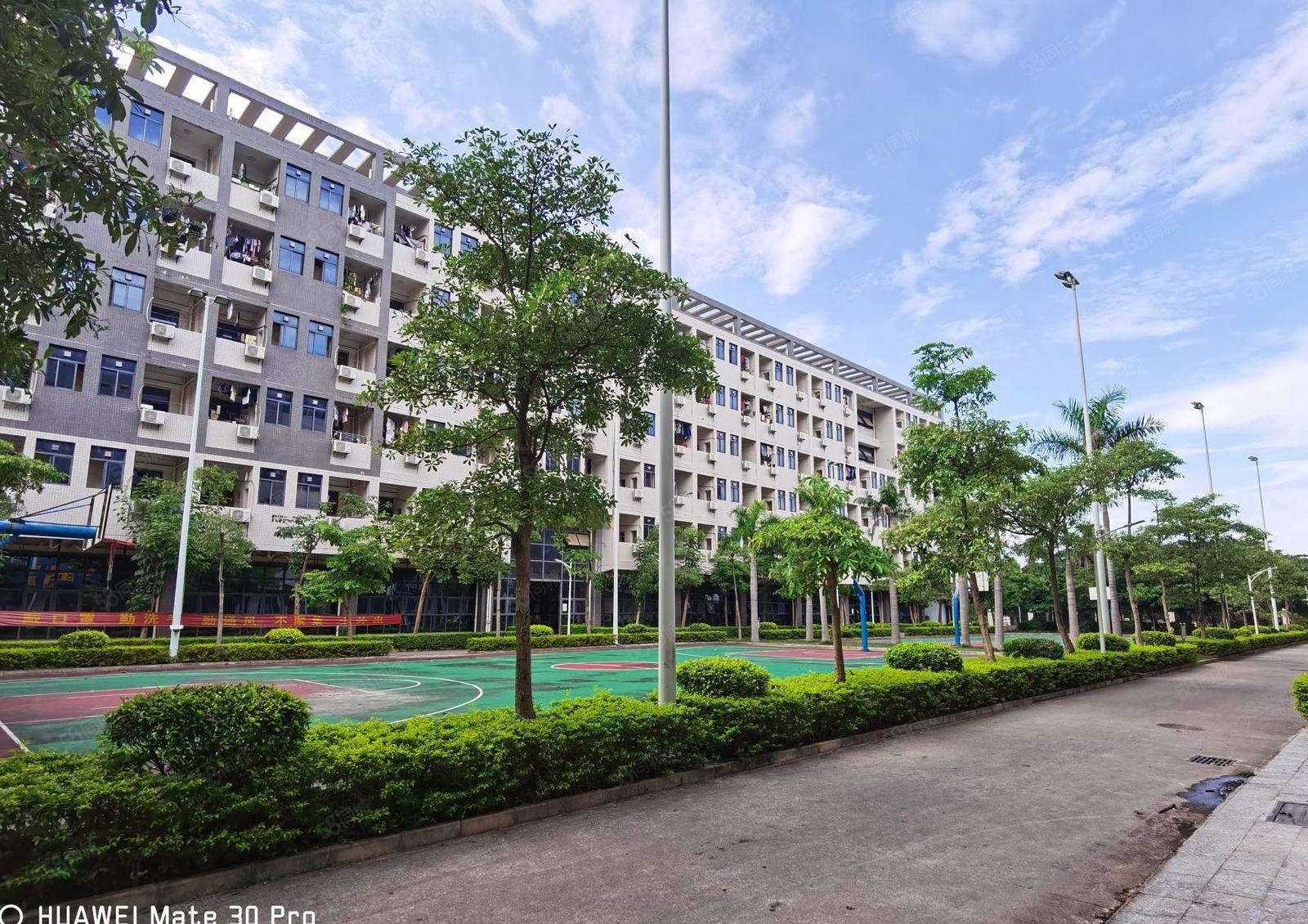 水口仲恺高新区原房东一楼厂房3900平米 层高6米 证件齐全