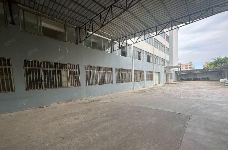 13块小金口青塘工业园一楼1300平方标准厂房出租