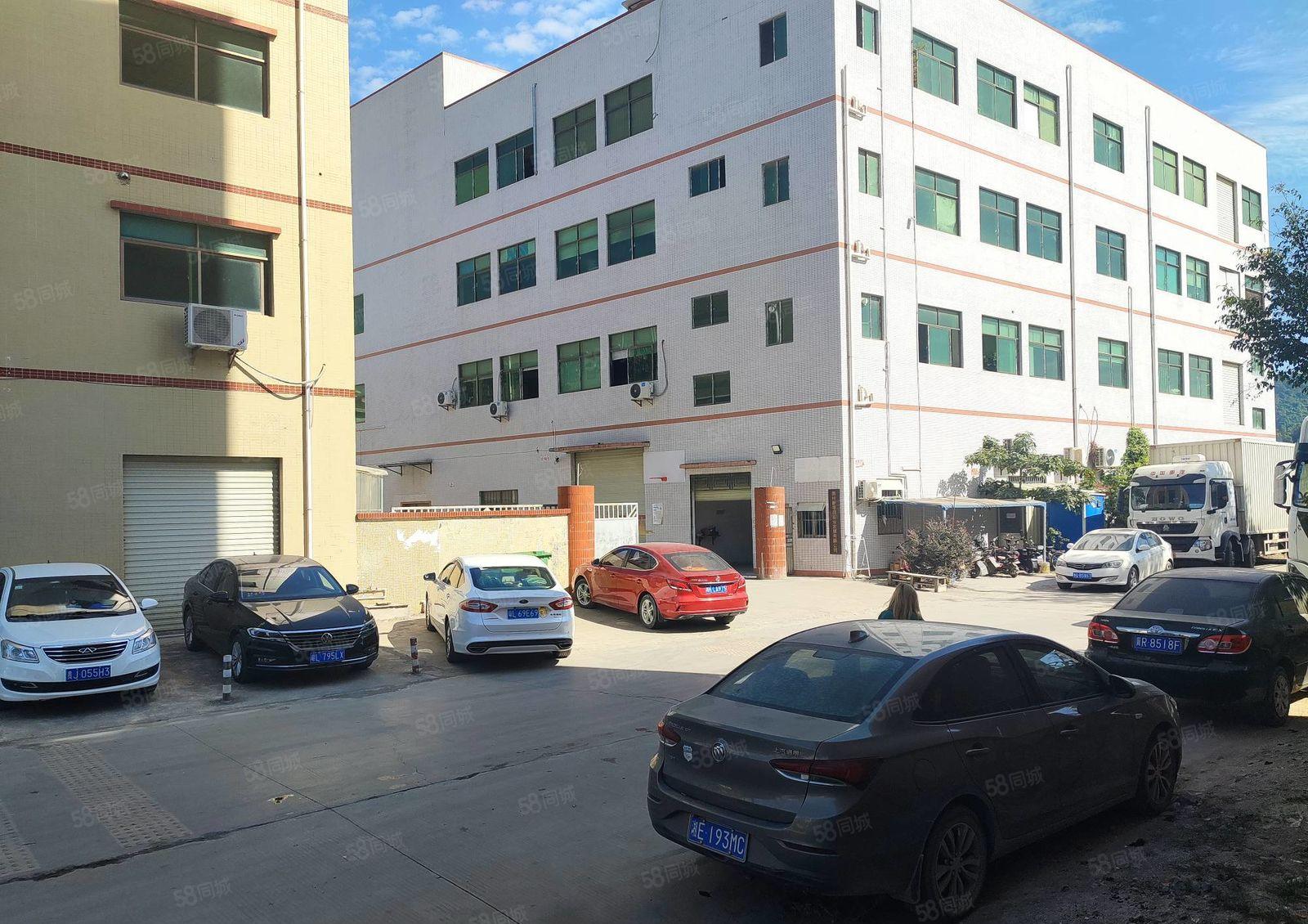 新圩约场4楼1500平方出租3吨电梯可办环评高速路口附近