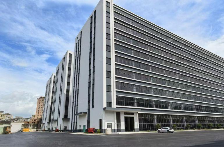 7块！秋长4700平原房东厂房仓库出租大小分租空地大