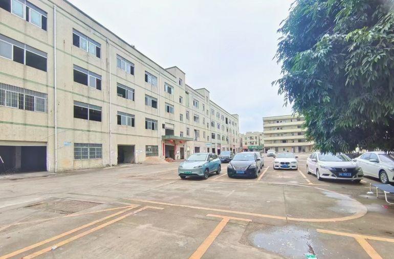 秋长秋宝路附近原房东一楼450平方出租，层高6米，价格实惠