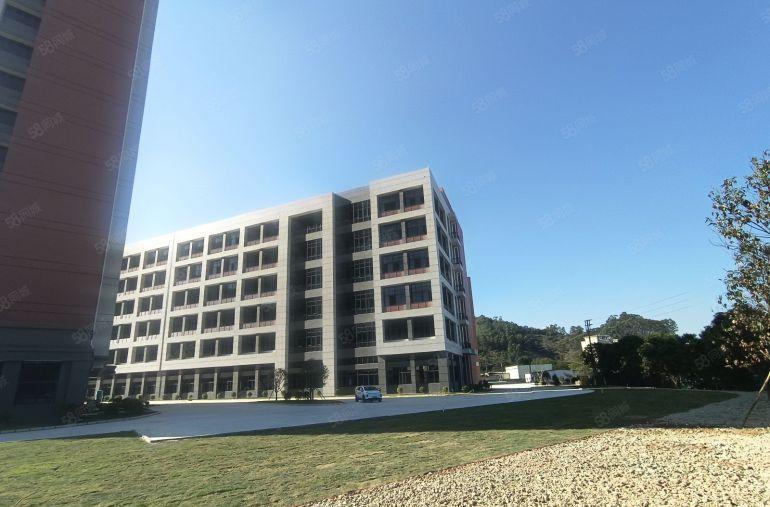 8元全新红本厂房独门独院50500平米可以分租