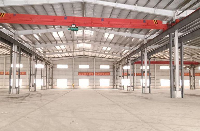 6元，6元秋长滴水八米22000平钢构出租可分500平.