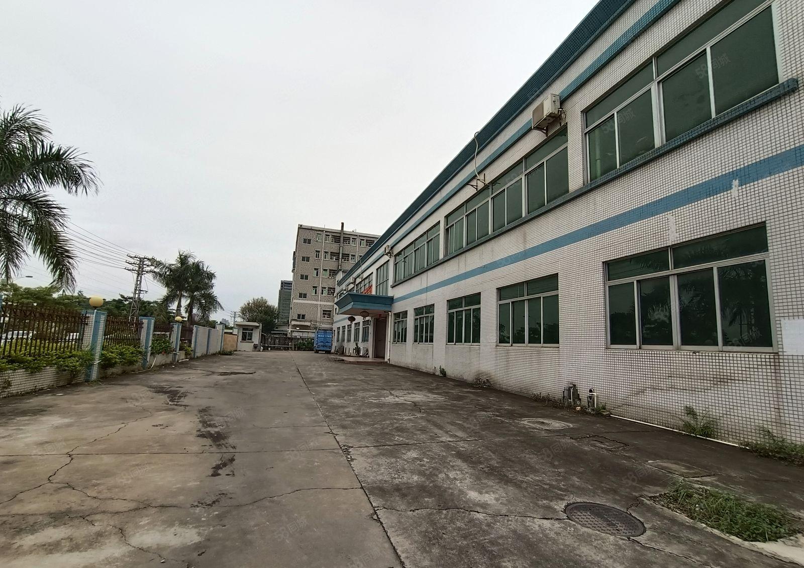 新圩新出独院钢构5000平砖墙到顶，滴水8米，原房东低价甩租