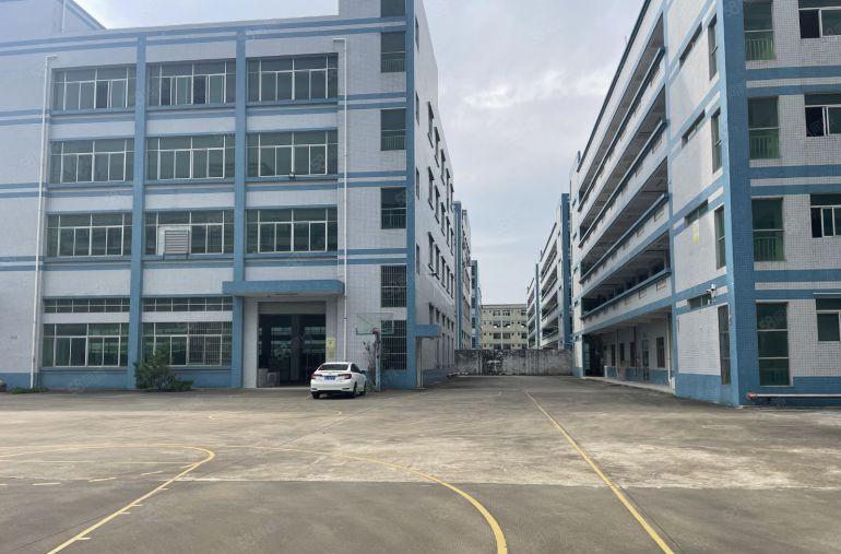 淡水原房东一楼1000平标准厂房低价出租 好进大车