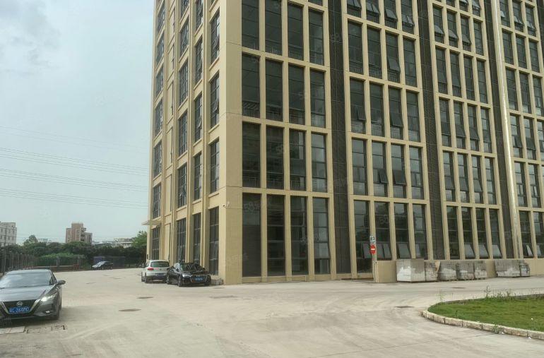 惠州秋长新塘花园式红本厂房32000平可分租2200平整层