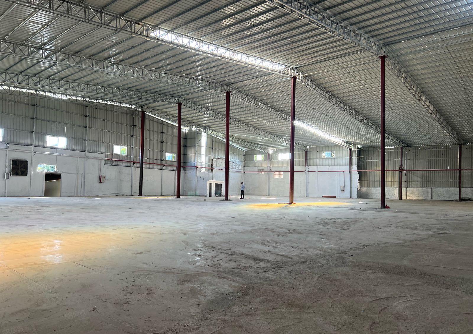 秋长白石钢构400平方出租价格低可喷油不限行业