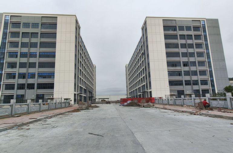 10元无公摊！秋长白石原房东24000平方红本厂房出租可分租