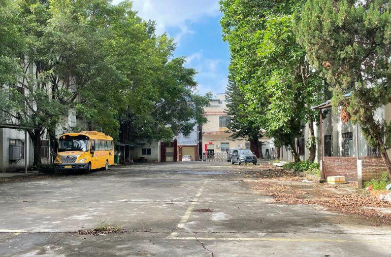 长深高速口标准独院实际7500平空地大有红本可办理环评