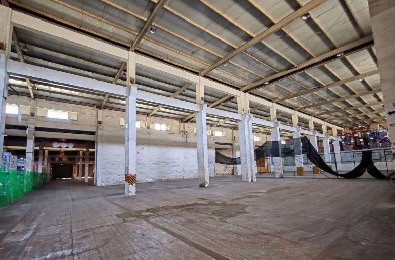 秋长独院钢构厂房9米高超大空地可做家具现成家具环评房东低价出