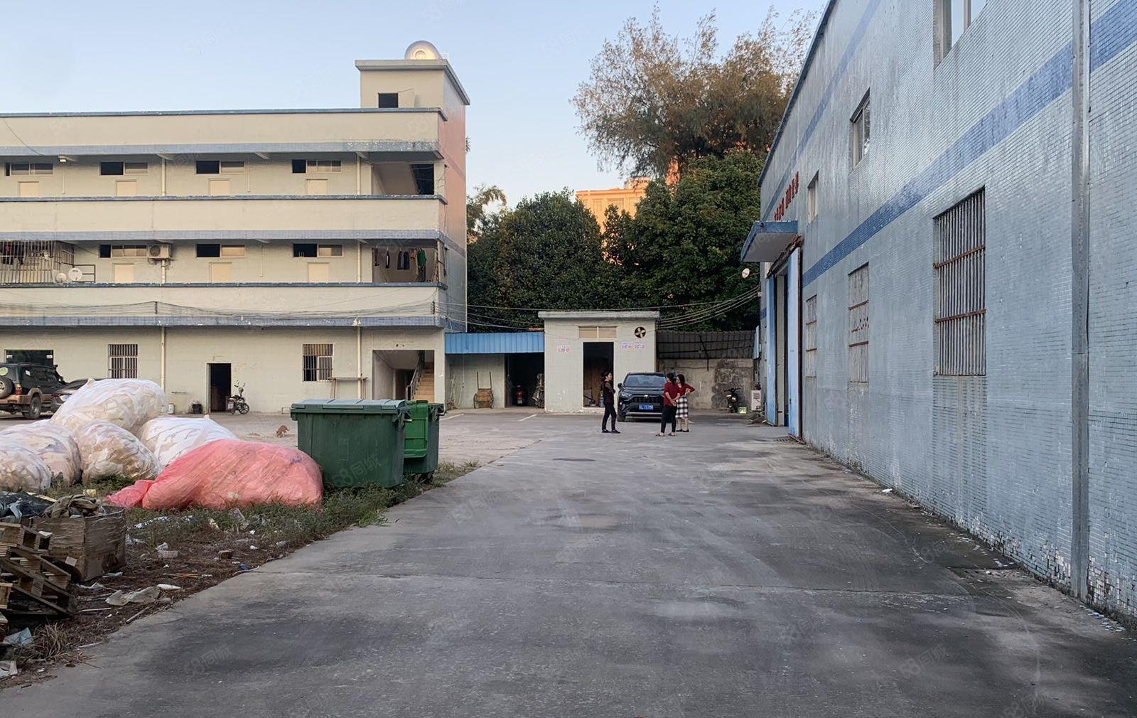 惠阳秋长维布独院钢构厂房4700平出租空地2000平可分租。