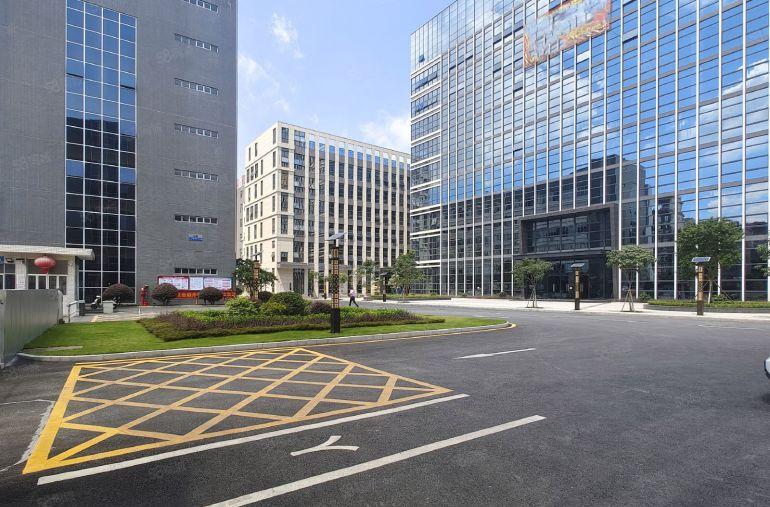 玻璃幕墙2000平起租标准花园式厂房