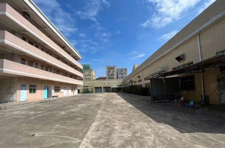 平潭10米高钢构12元低价出租高速口独门独院仓库出租现成行车