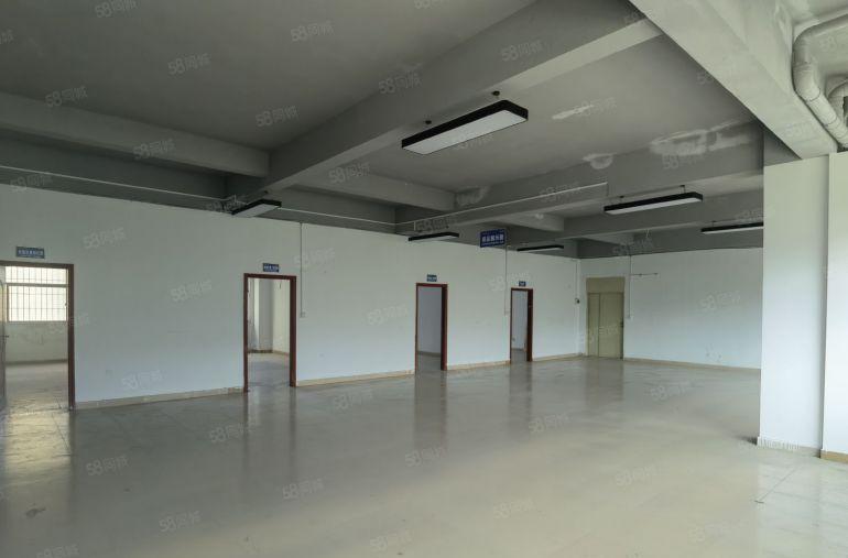 精装修10.5块钱！红本工业园区独栋厂房仓库3600平，可分