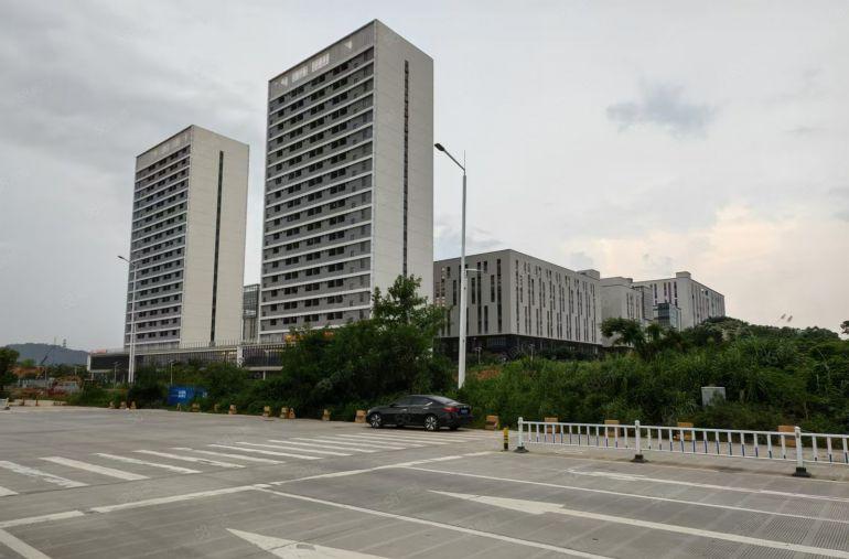 8块！三和2000平原房东厂房仓库出租精装修办公室可分租