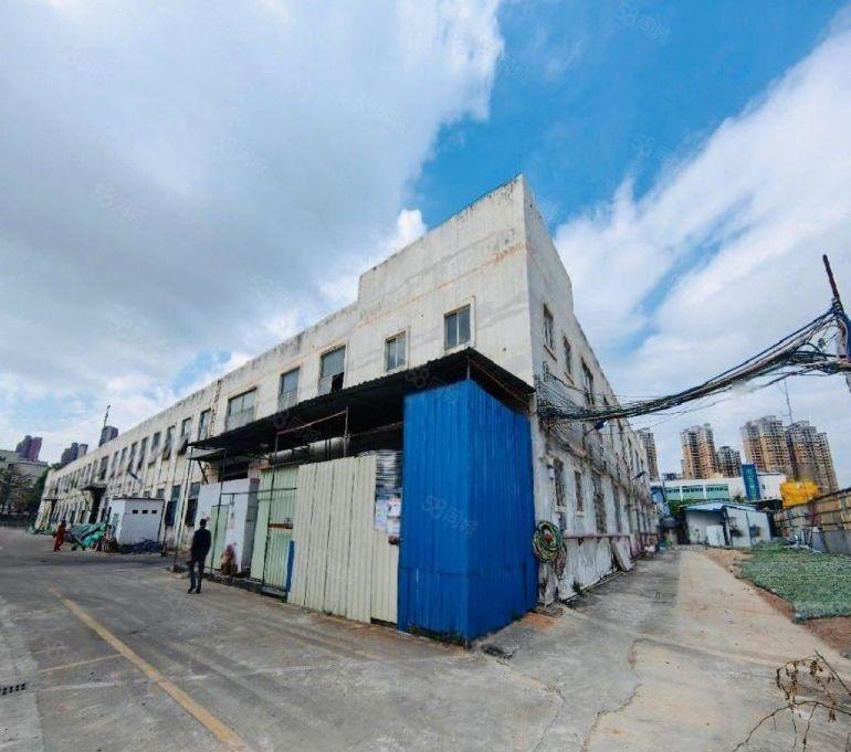 13元一楼，2000平，带航车，原房东厂房仓库出租，高使用率