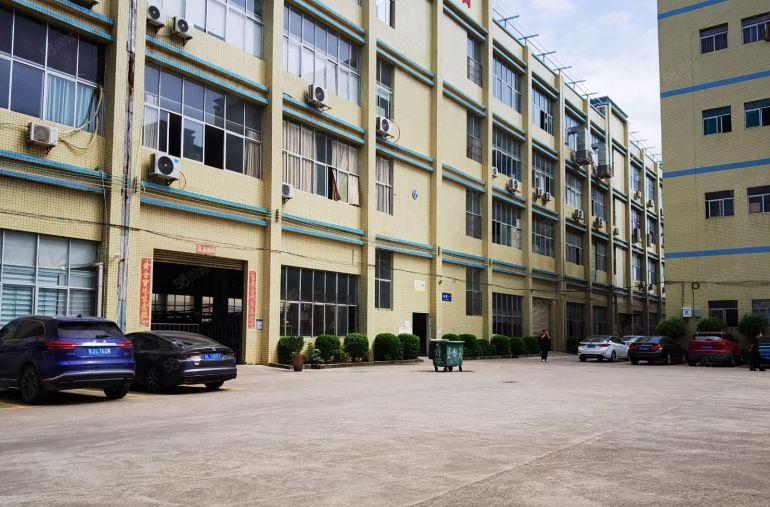 秋长白石出租标准一楼1500平米高6米