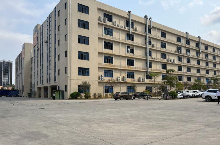 新圩镇中心全新厂房5000平米一层空地大可做仓库生产分租