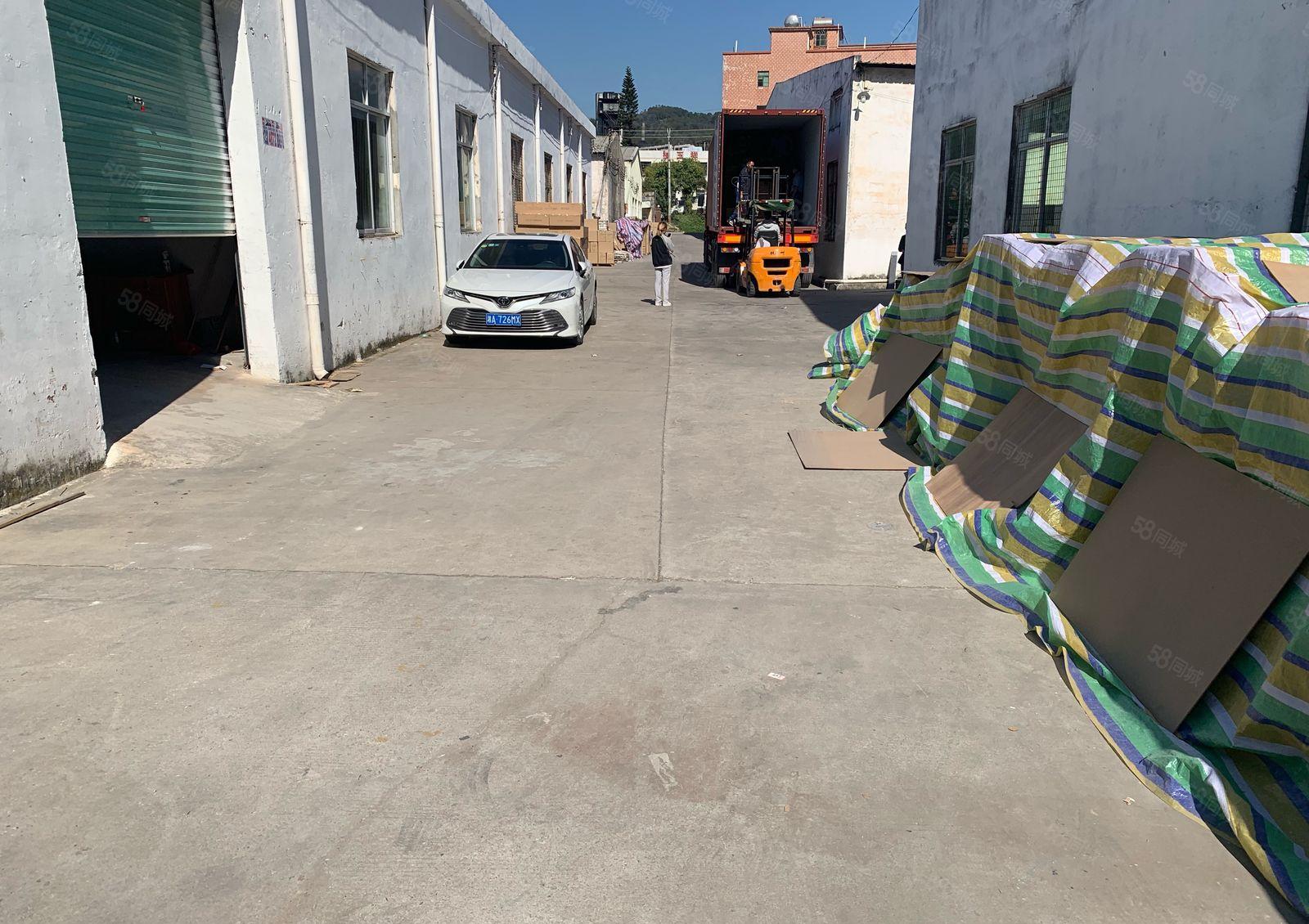 紧临深圳 原房东实际面积出租 500平  车辆进出方便