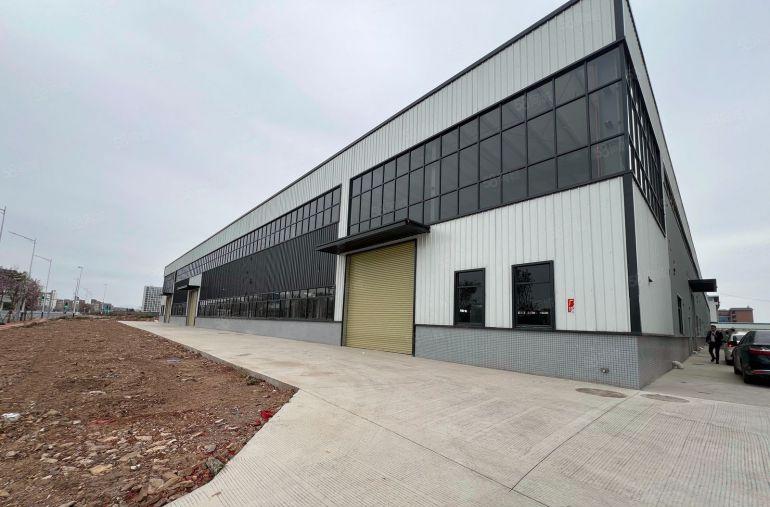 临深原房东独门独院2000平仓库厂房价格美丽