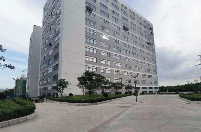 9.9惠阳秋长全新楼上2000平可分租，配套齐全，水电到位