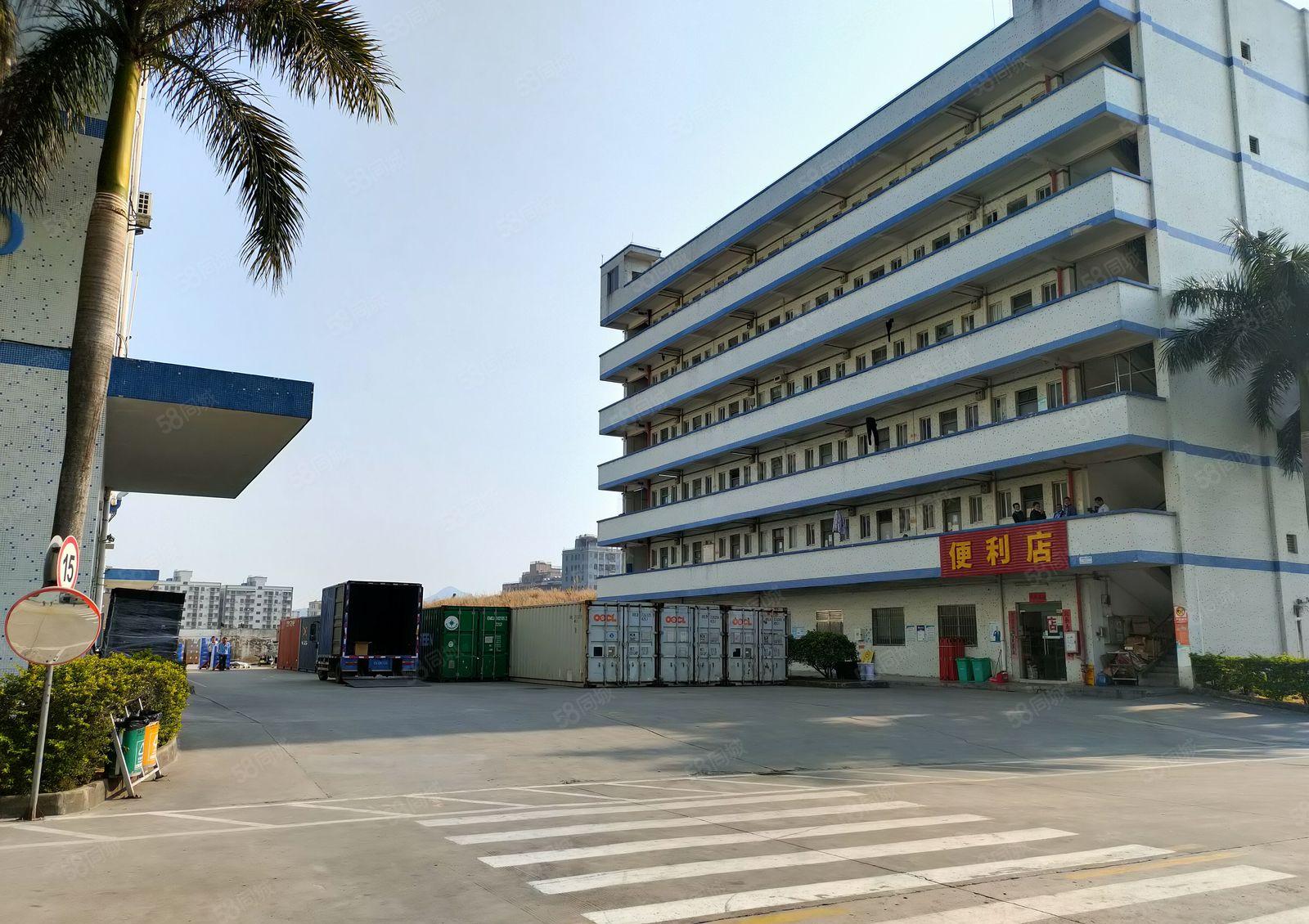 独院厂房出租，厂房8000平米，宿舍2000平米