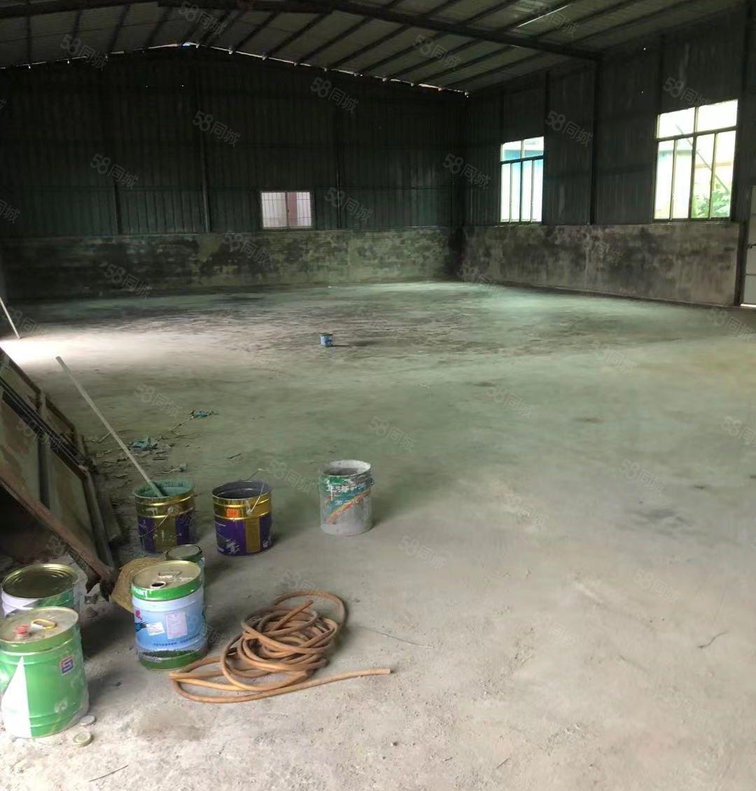 新圩镇红卫村新出原房东小独院900平