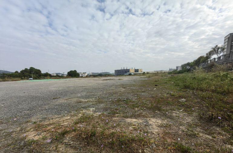 惠阳秋长新塘10000平空地出租行业不限可进大挂车交通方便