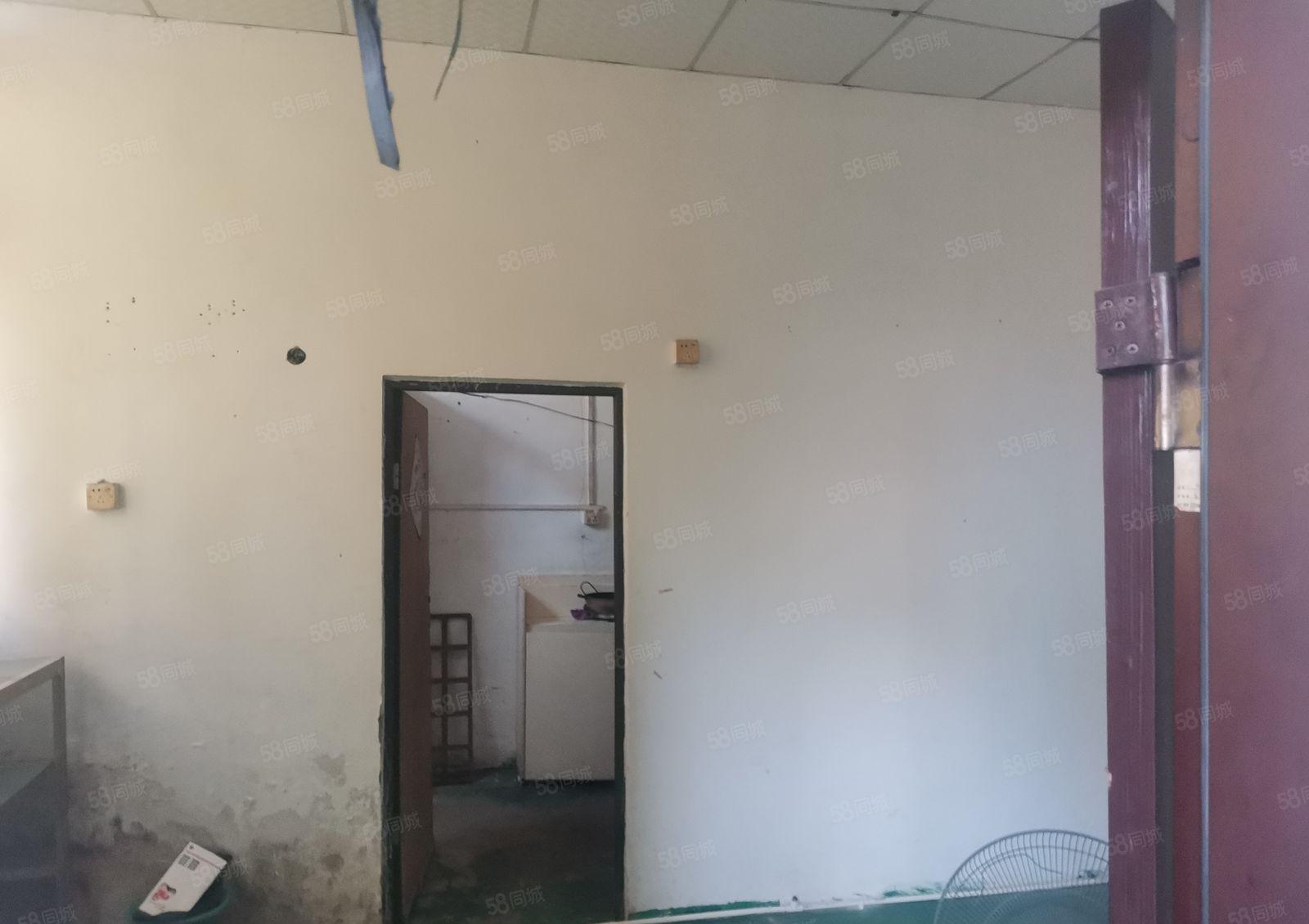 惠阳秋长邻深1公里滴水7米原房东红本钢构厂房700平便宜出租