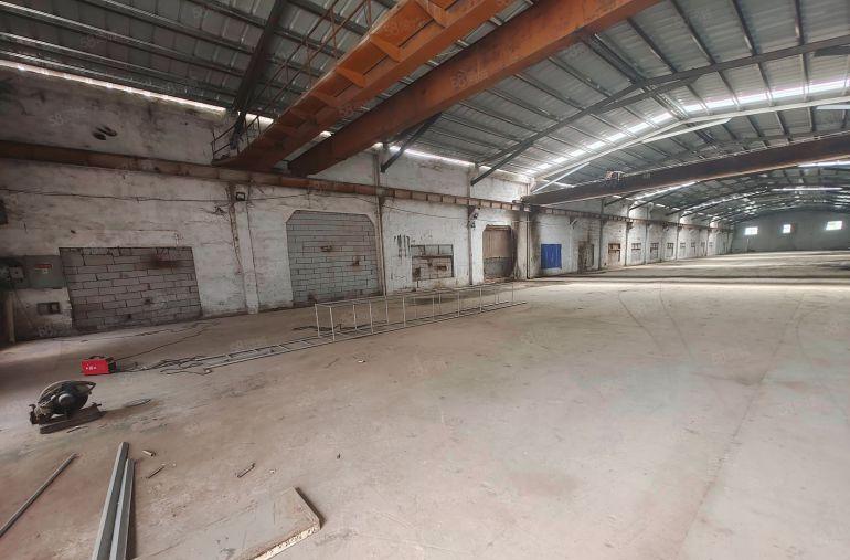 长布原房东带3吨航车大空地2000平钢构厂房仓库出租