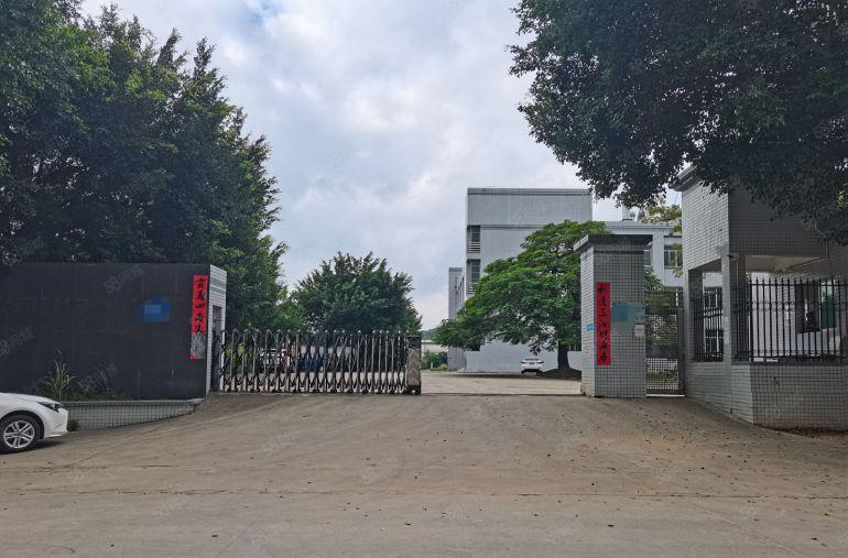 花园式独院厂房出租 13元平方 带喷油环评设备 带空地3万平