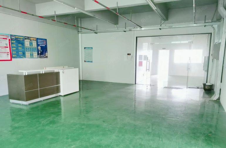 今财年原房东白送不收租金35000平大小随便分割