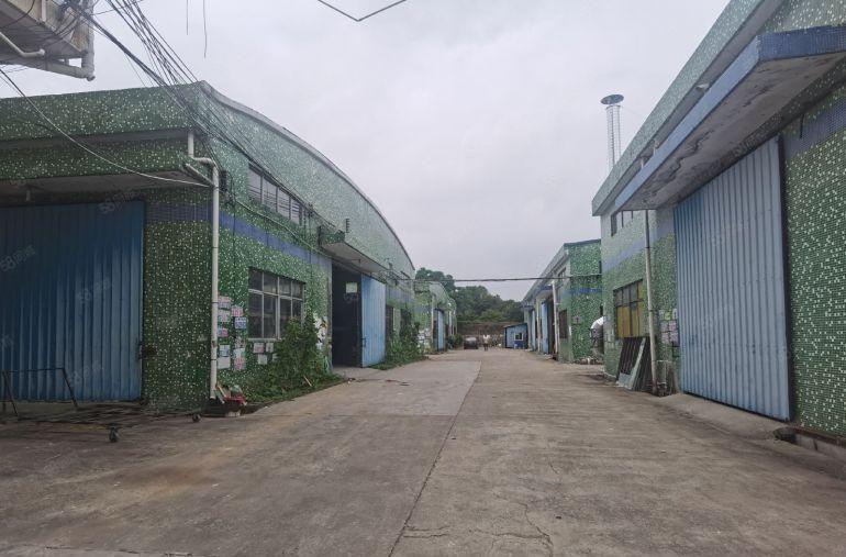 砖墙到顶原房东滴水七米钢构1900平方出租