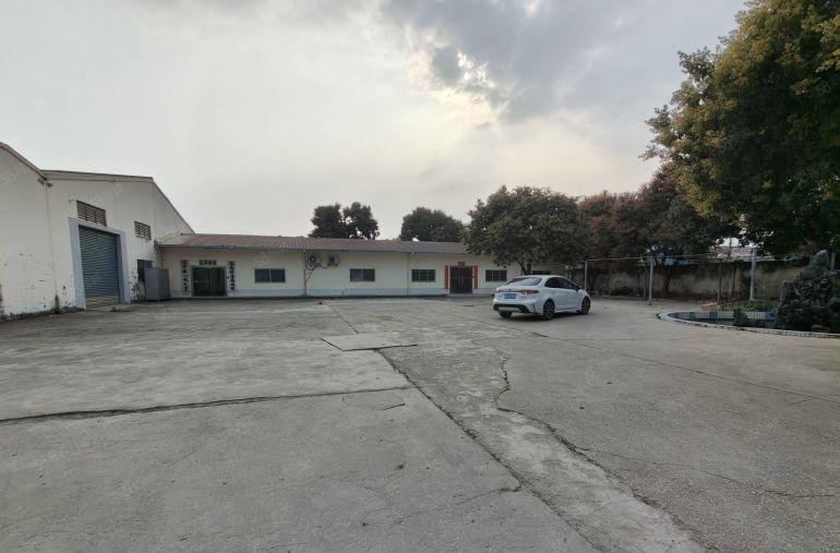 秋长独院2000平原房东6.5米钢构厂房仓库出租1500空地