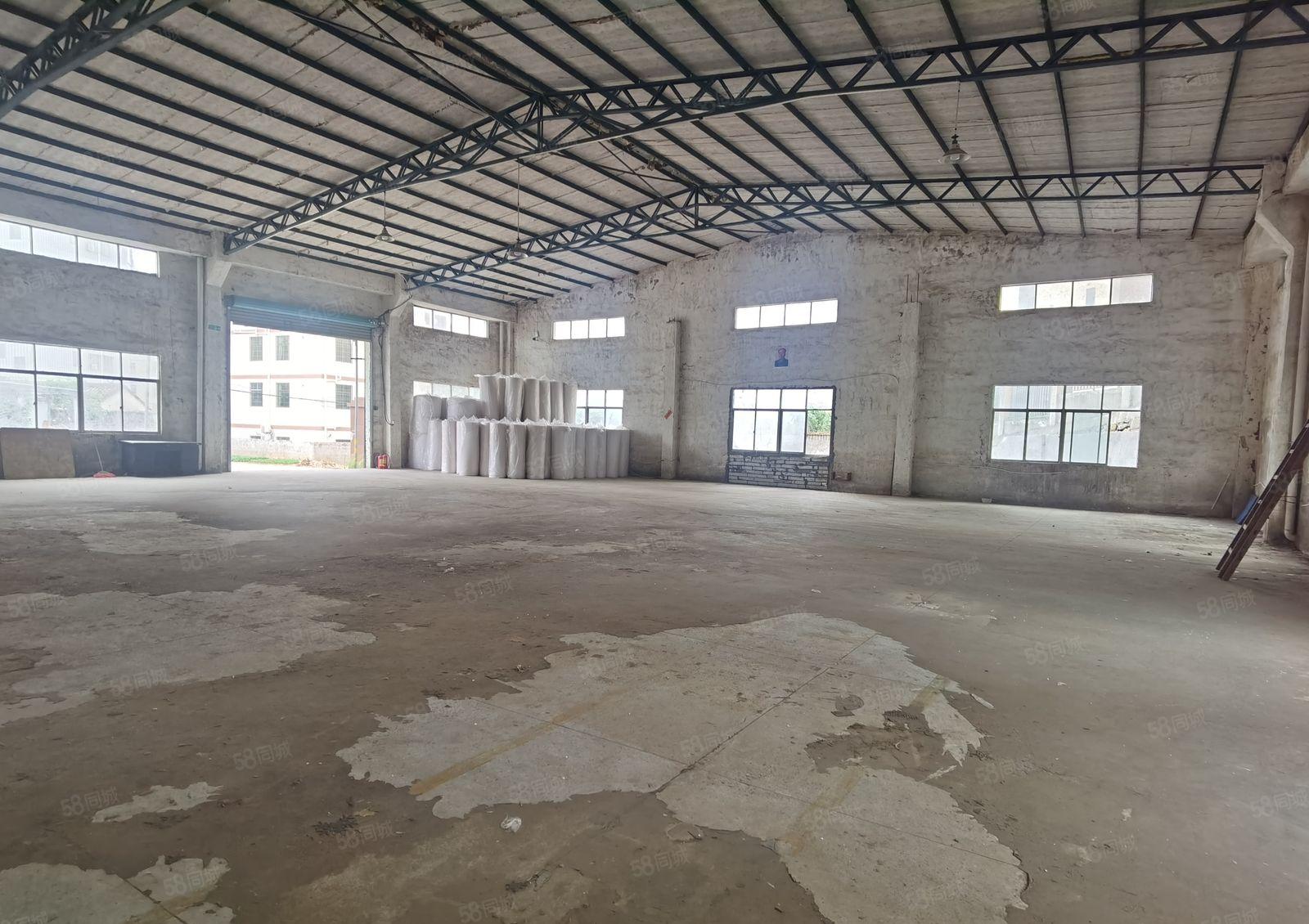 淡水500平方钢结构仓库厂房招租。价格实惠，带卸货平台！！