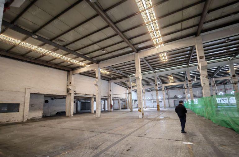 秋长独院钢构厂房9米高超大空地可做家具现成家具环评房东低价出