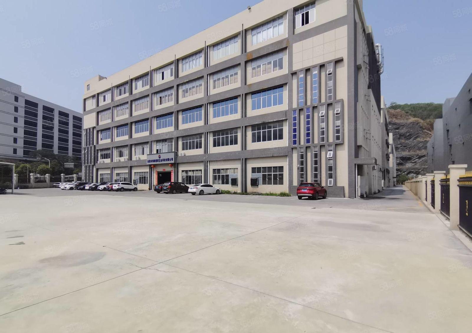 新圩镇成熟园区 新出楼上2200平厂房出租 园区空地大带装修