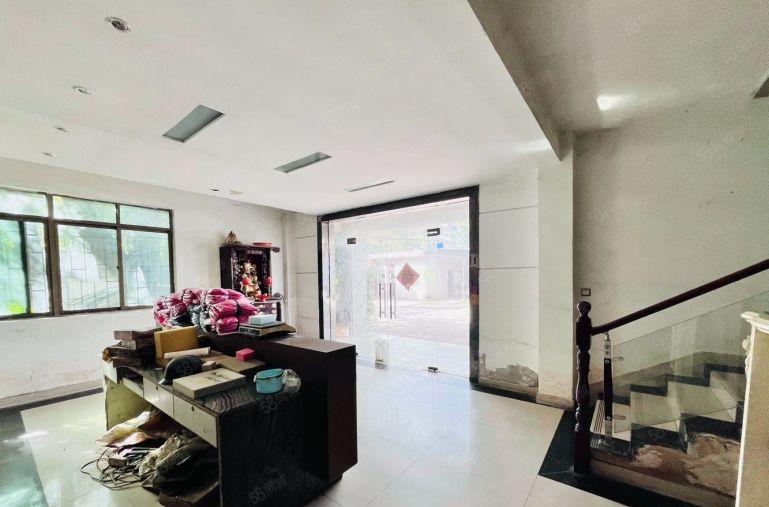 12块在秋长白石秋宝路旁租个9300平钢构独院滴水7米有喷淋