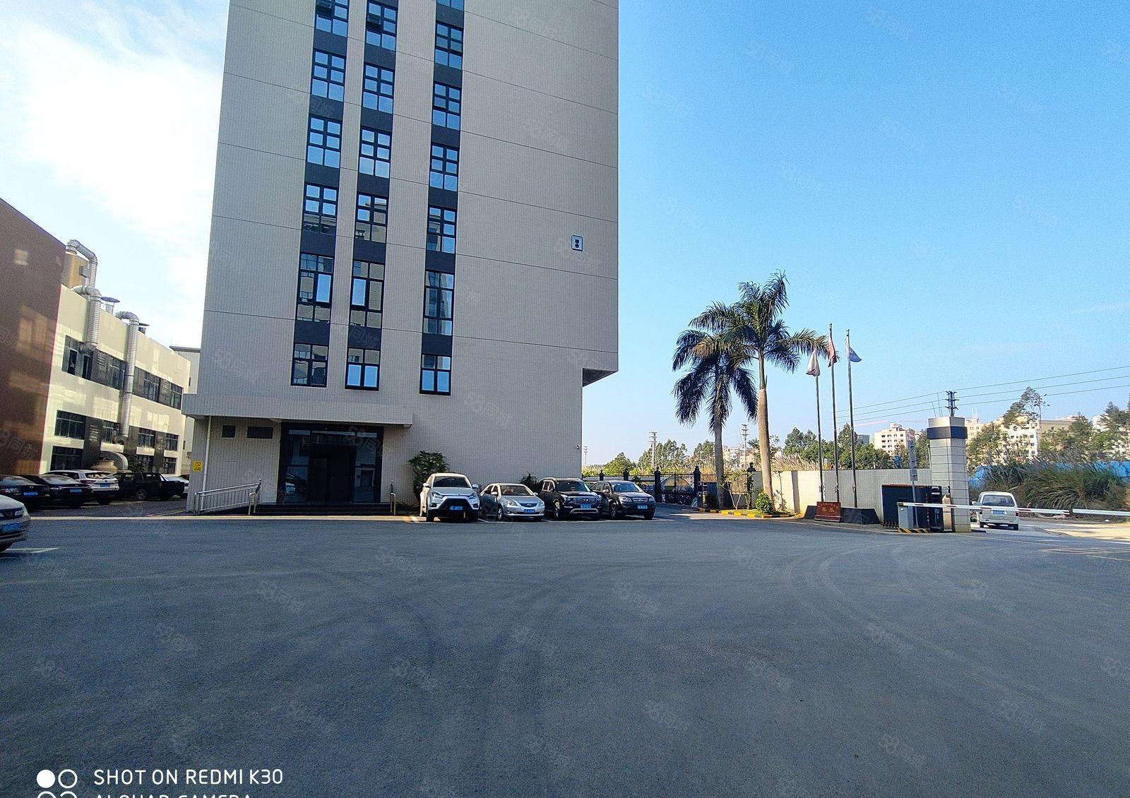 原房东出租，证件齐全。水电按需。配有2部货梯，1部5吨货梯。