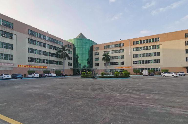 10块新圩独院厂房出租两万平可分租仓库出租空地大