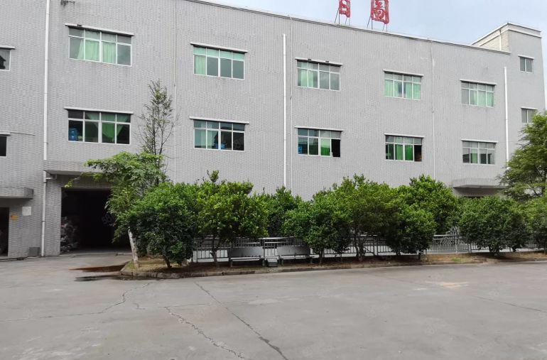 镇隆原房东标准一二楼1100平实际面积厂房出租一楼6米带行车