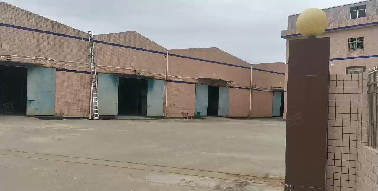 新圩长布重工业钢构11090平米出租，空地大带行车，可办环评